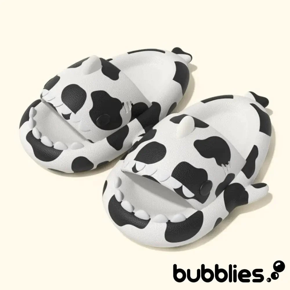 Sharkies™ Shark Slides - Cow Print 3 - 4 men / 4.5 - 5.5 women / 35 - 36 EU Shark Slides Bubblies
